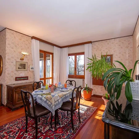 Apartman La Verbanina Private Garden - Happy *