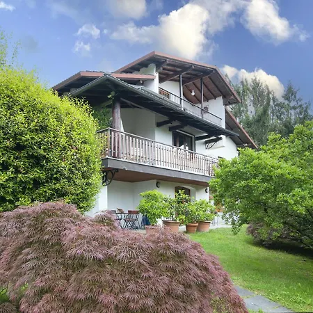 La Verbanina Private Garden - Happy Appartement