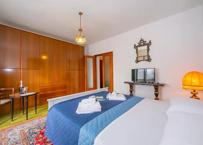 La Verbanina Private Garden - Happy Apartamento *